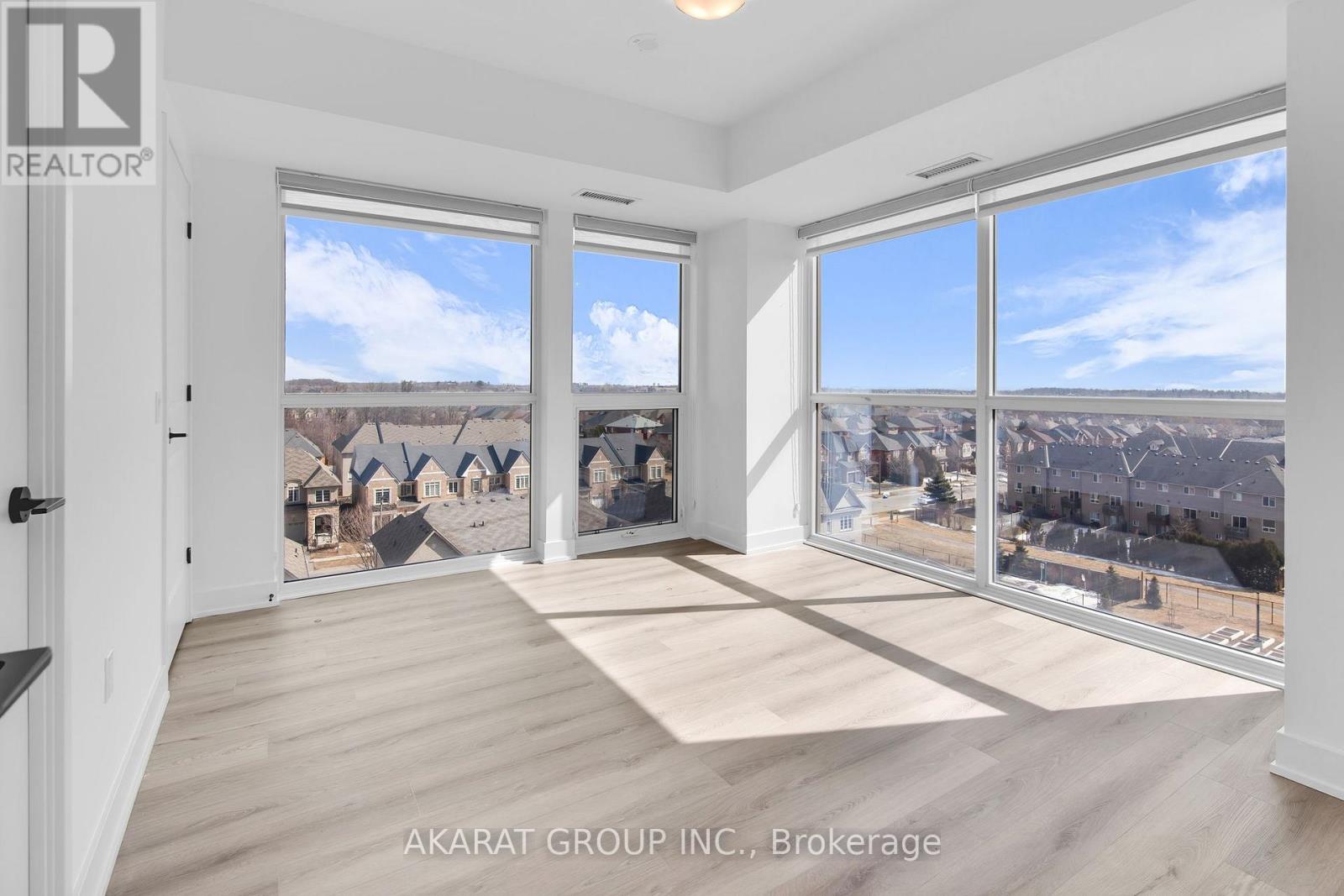 731 - 2343 Khalsa Gate, Oakville, ON - Indoor Photo Showing Other Room