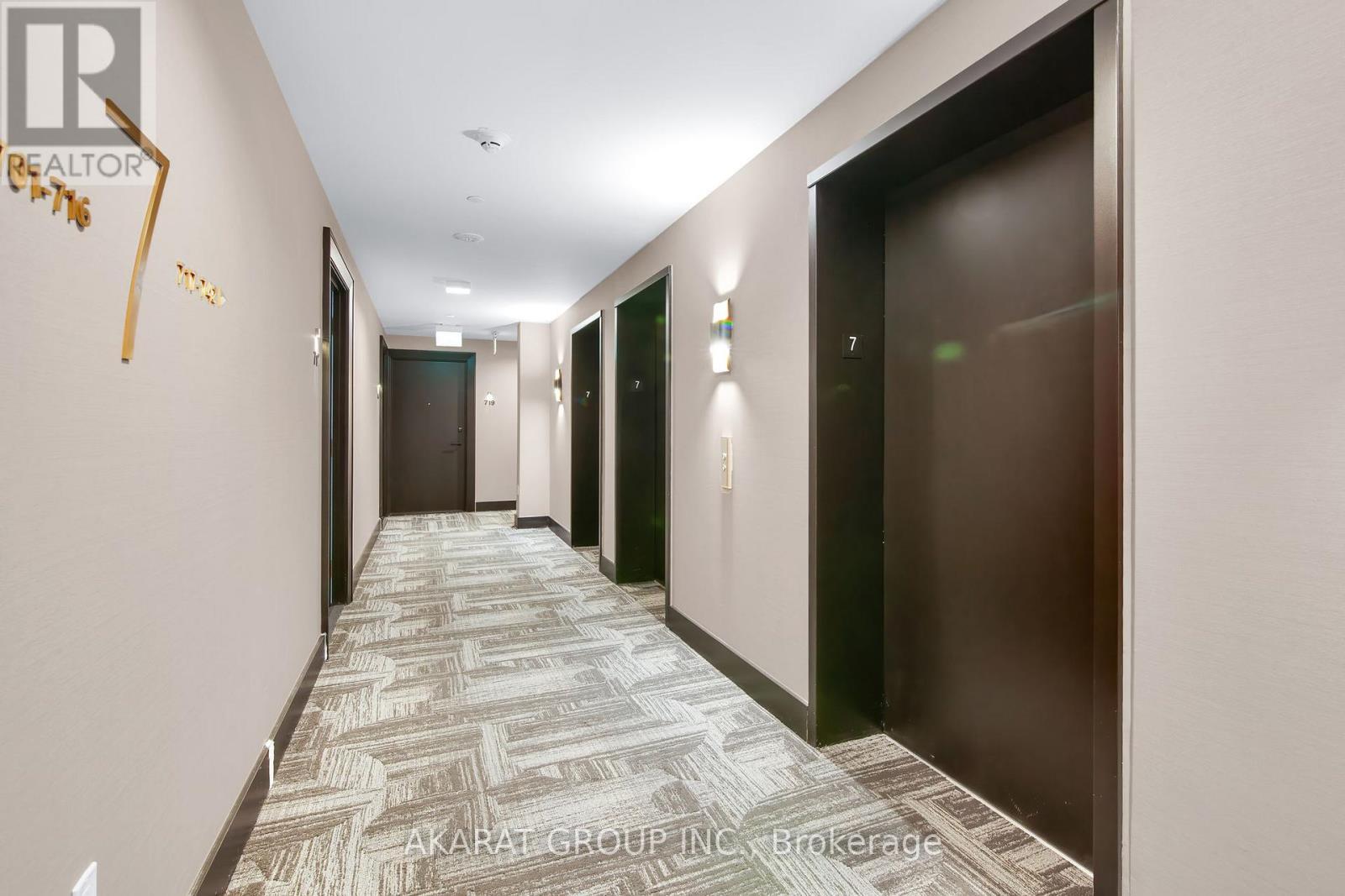 731 - 2343 Khalsa Gate, Oakville, ON - Indoor Photo Showing Other Room