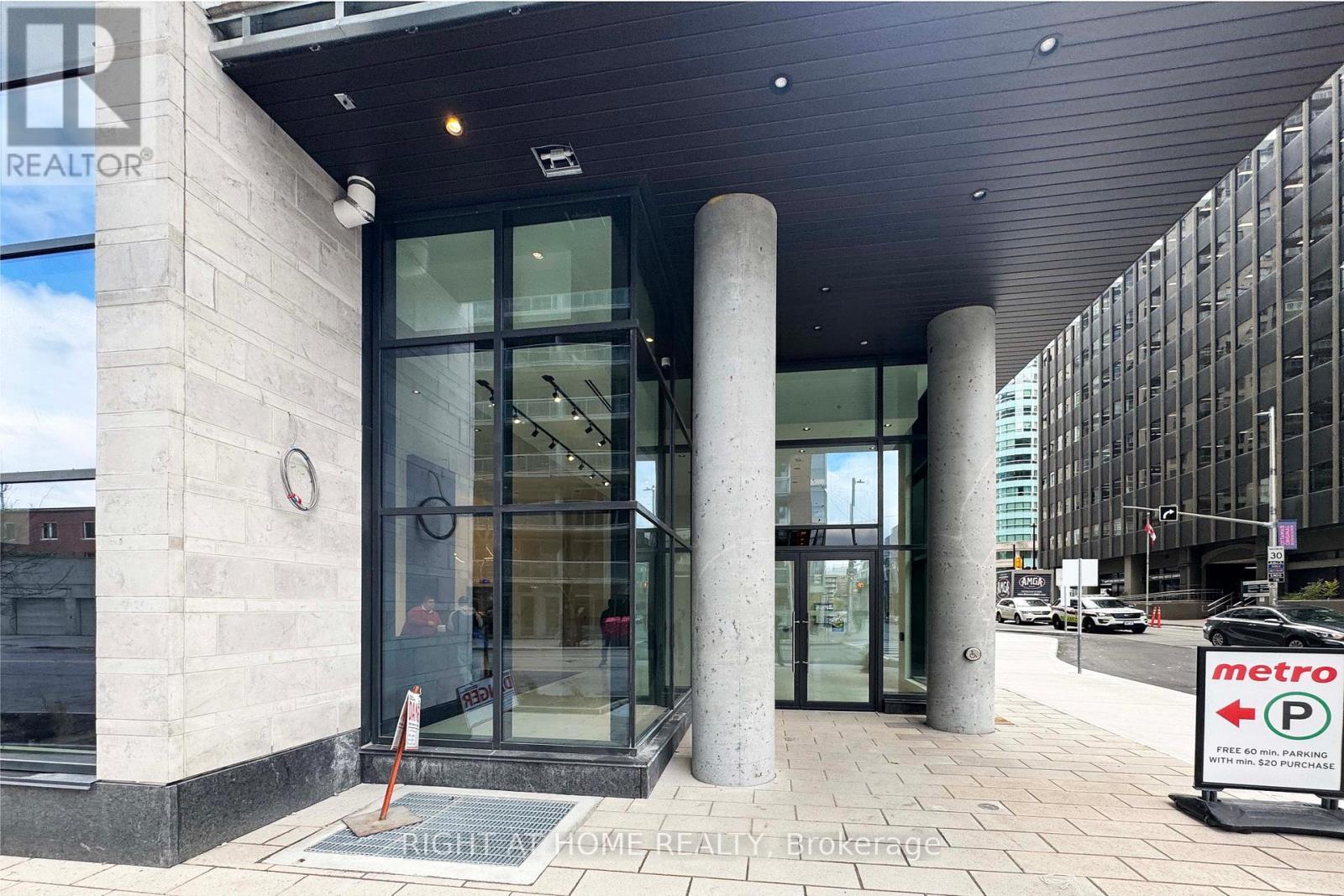 404 - 180 George Street, Ottawa, ON - Outdoor