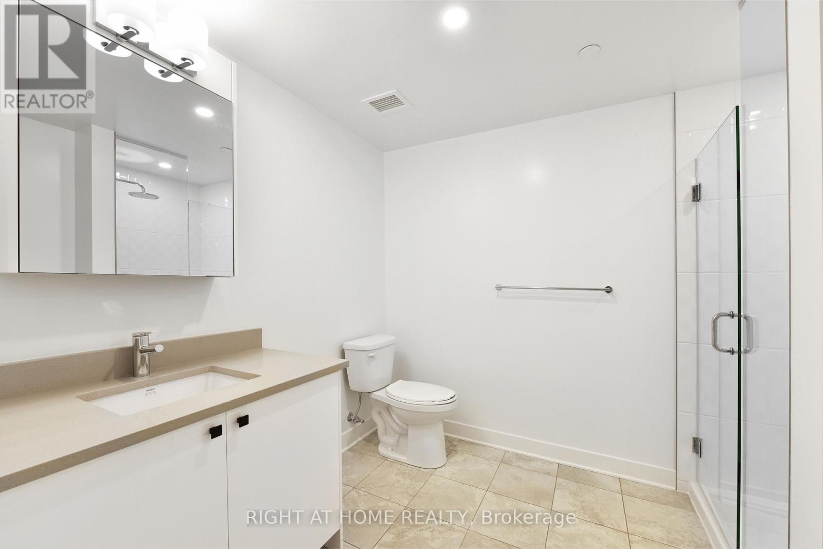 404 - 180 George Street, Ottawa, ON - Indoor Photo Showing Bathroom