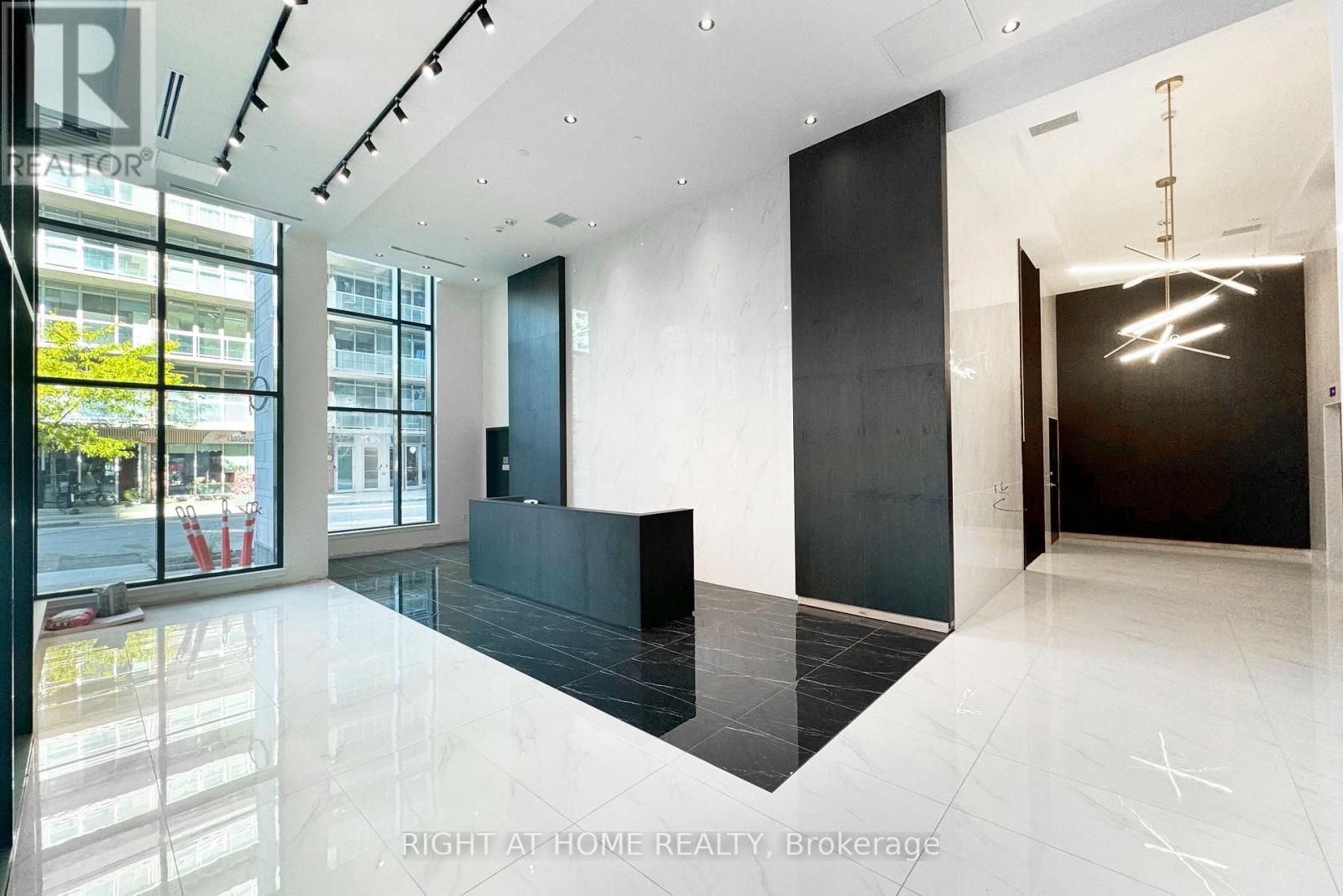 404 - 180 George Street, Ottawa, ON - Indoor Photo Showing Other Room