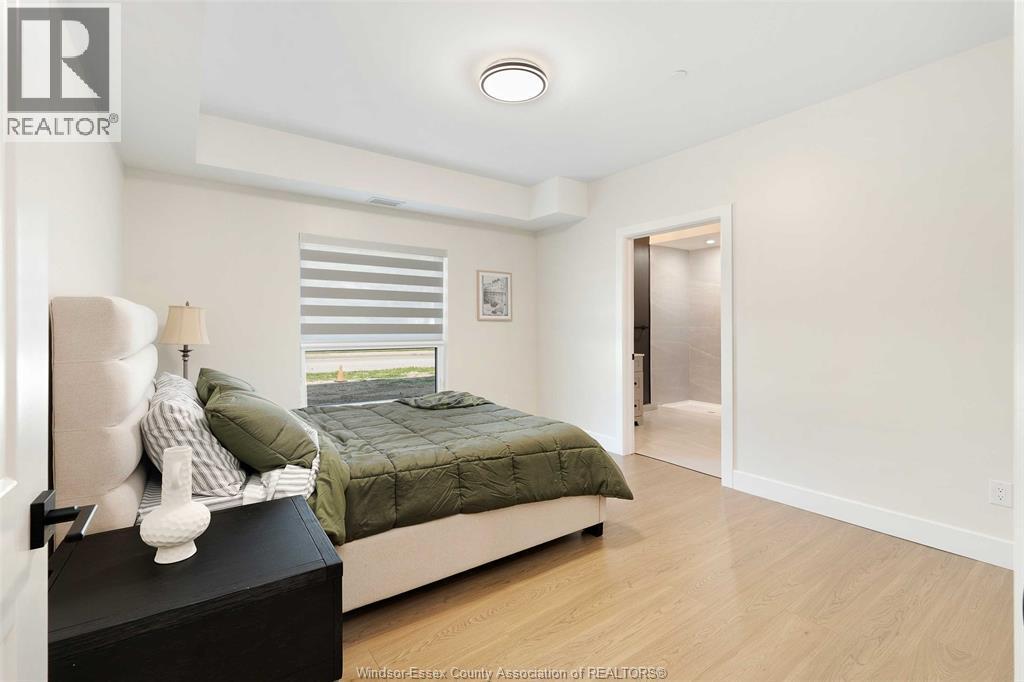 755 Grand Marais Unit# 101, Windsor, ON - Indoor Photo Showing Bedroom