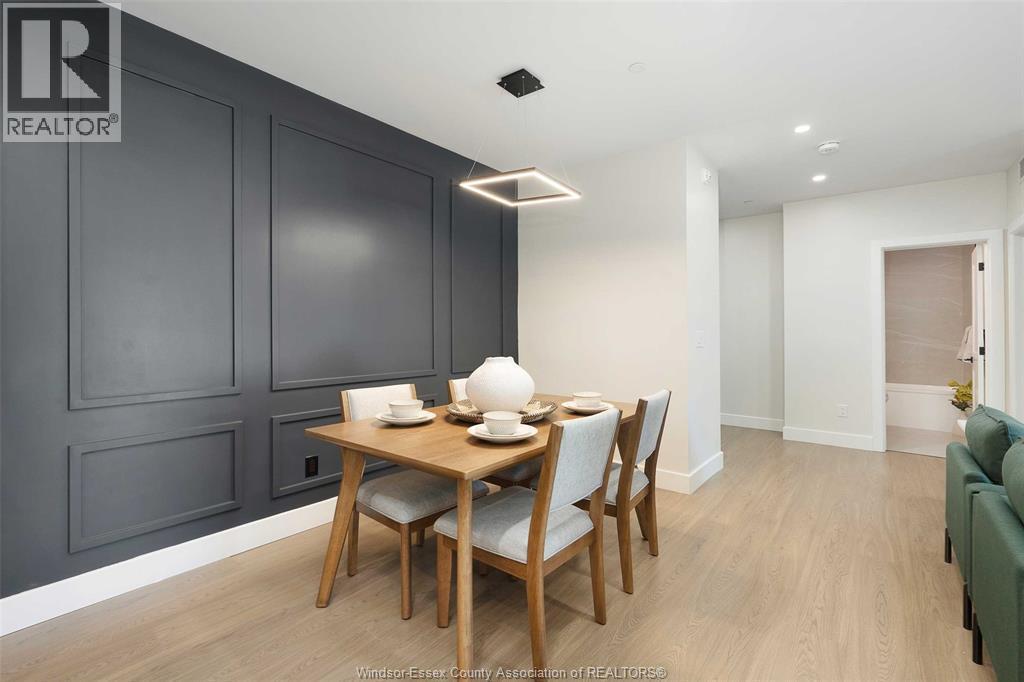 755 Grand Marais Unit# 101, Windsor, ON - Indoor Photo Showing Dining Room