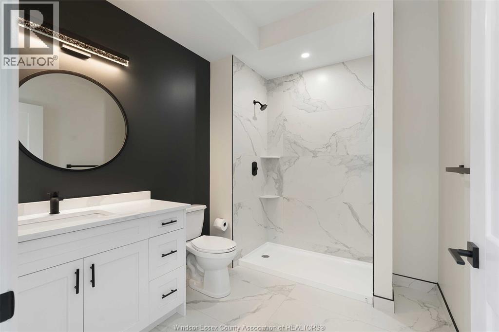 755 Grand Marais Unit# 101, Windsor, ON - Indoor Photo Showing Bathroom