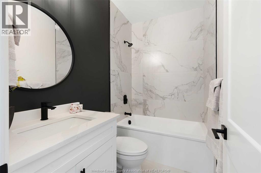 755 Grand Marais Unit# 101, Windsor, ON - Indoor Photo Showing Bathroom