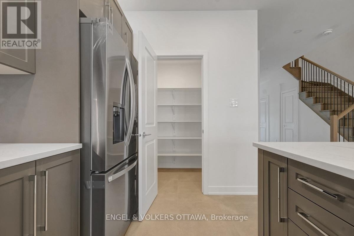 95 San Felice Circle, Ottawa, ON - Indoor