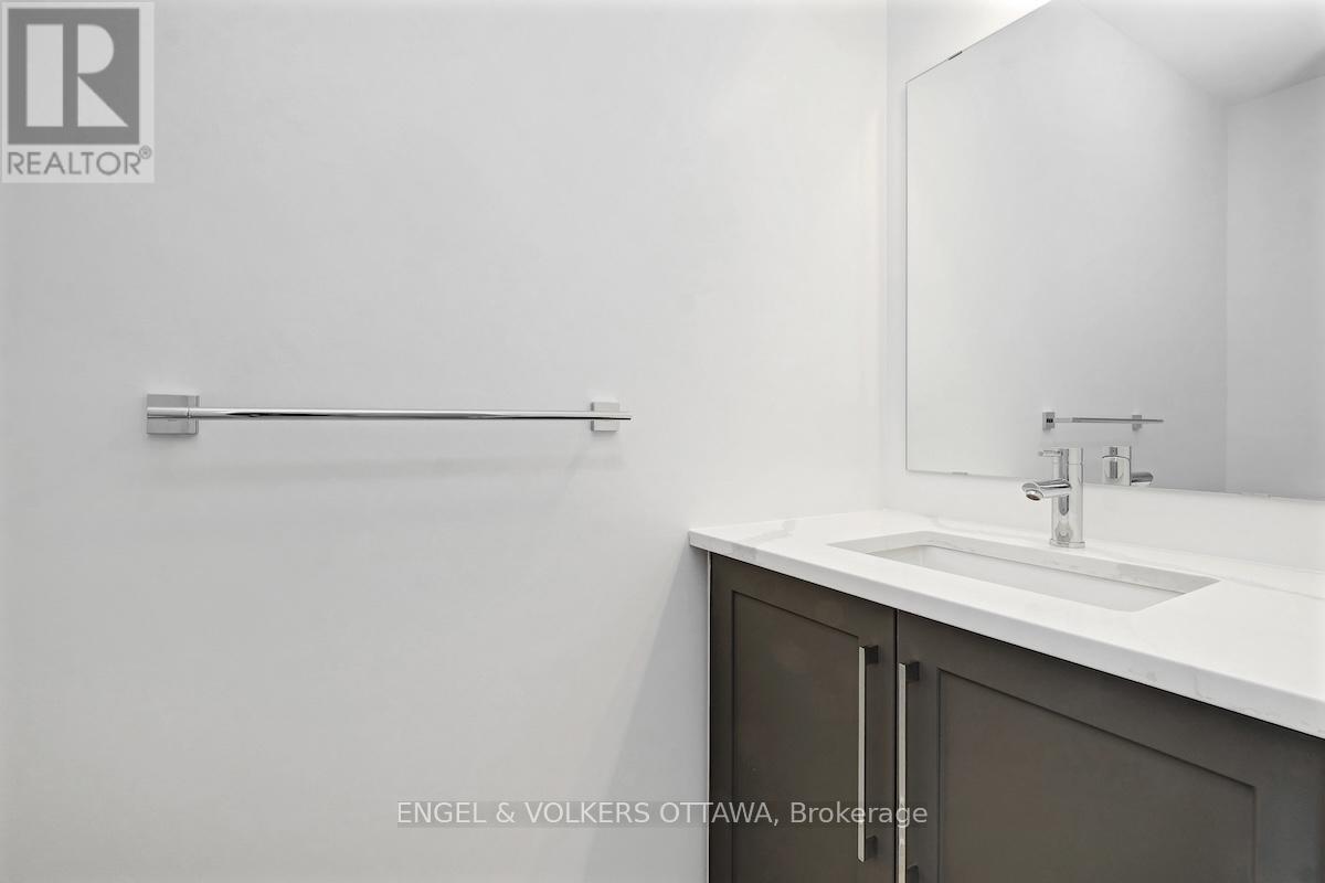 95 San Felice Circle, Ottawa, ON -