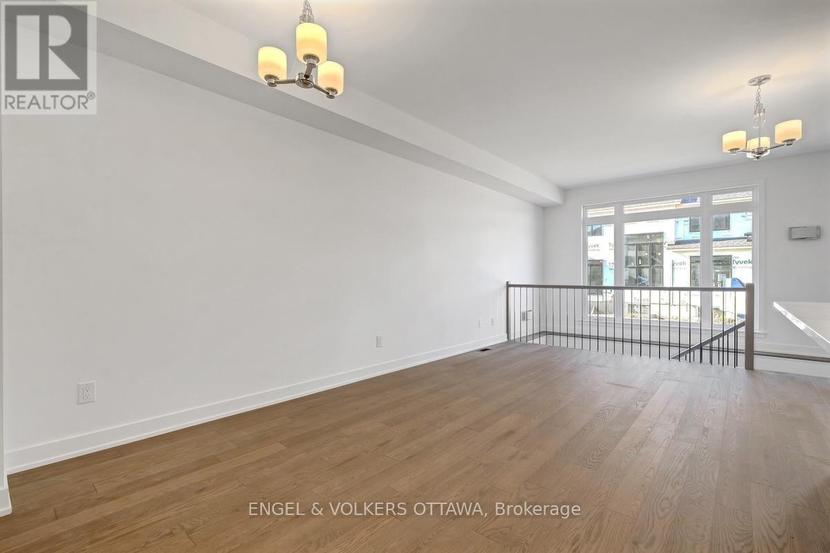 95 San Felice Circle, Ottawa, ON - Indoor Photo Showing Other Room