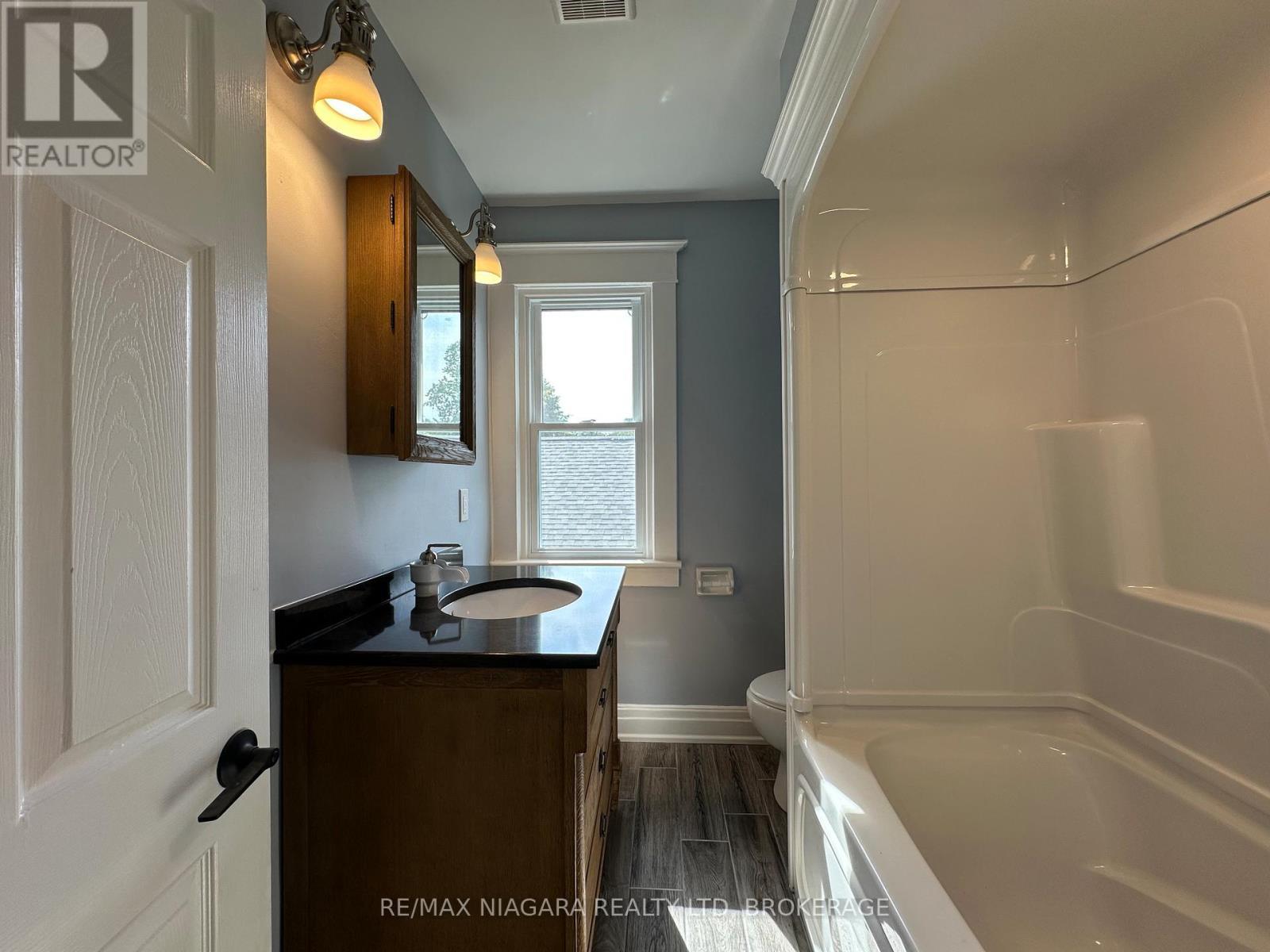 Unit B - 27 Water Street, St. Catharines (Downtown), ON