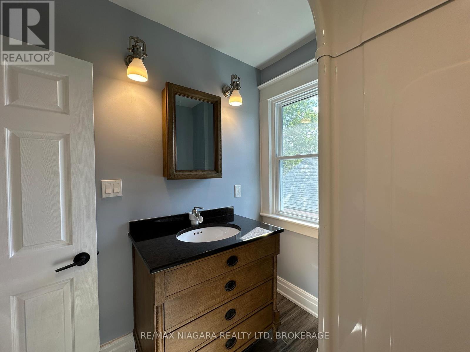 Unit B - 27 Water Street, St. Catharines (Downtown), ON