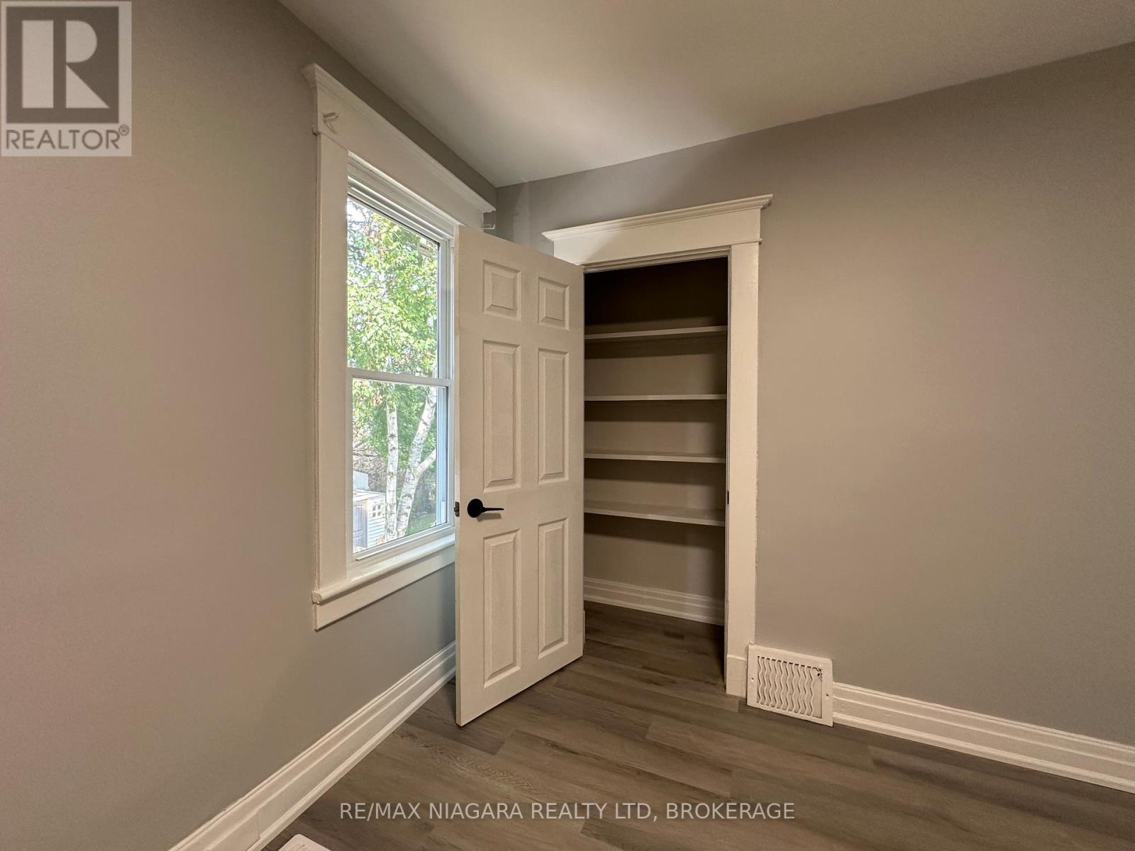 Unit B - 27 Water Street, St. Catharines (Downtown), ON