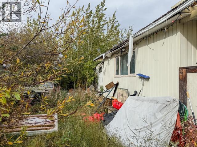 3 Bryde Place, Whitehorse, YT - Outdoor