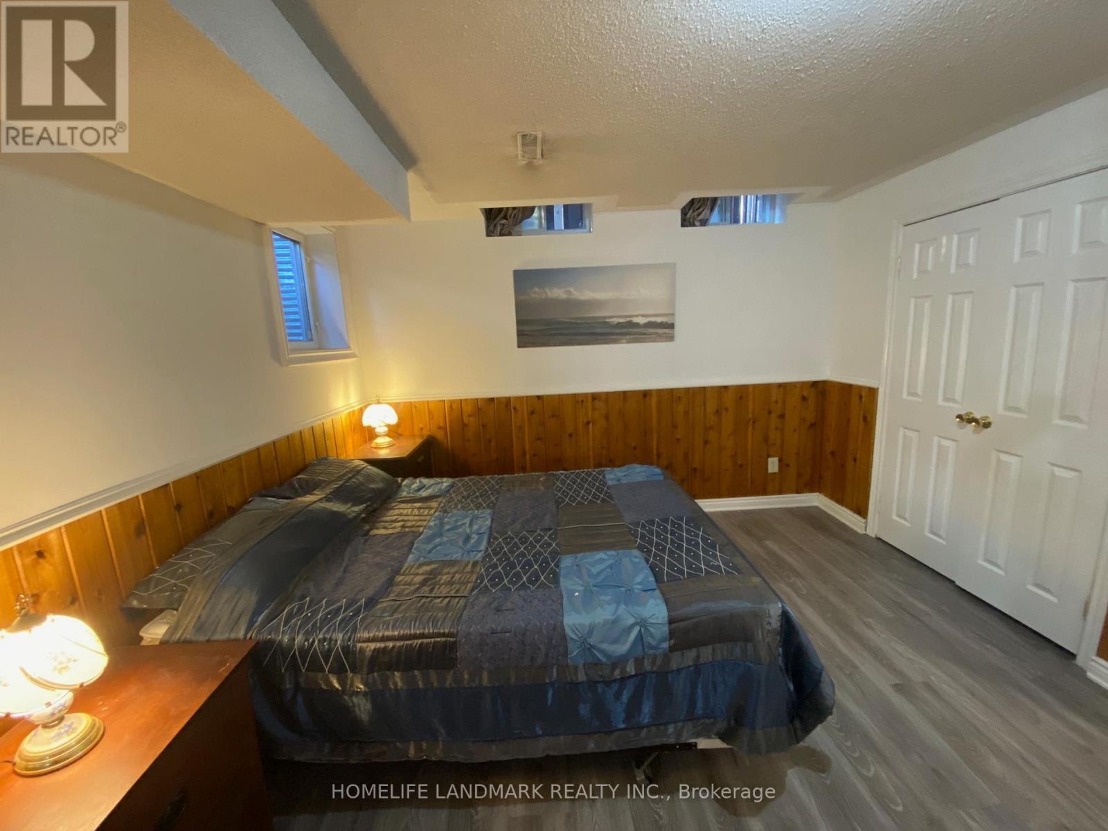 1872 Parkside Drive, Pickering, ON - Indoor Photo Showing Bedroom