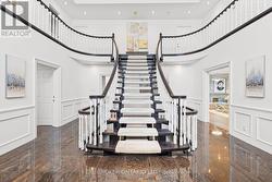 Scarlett O'Hara staircase -