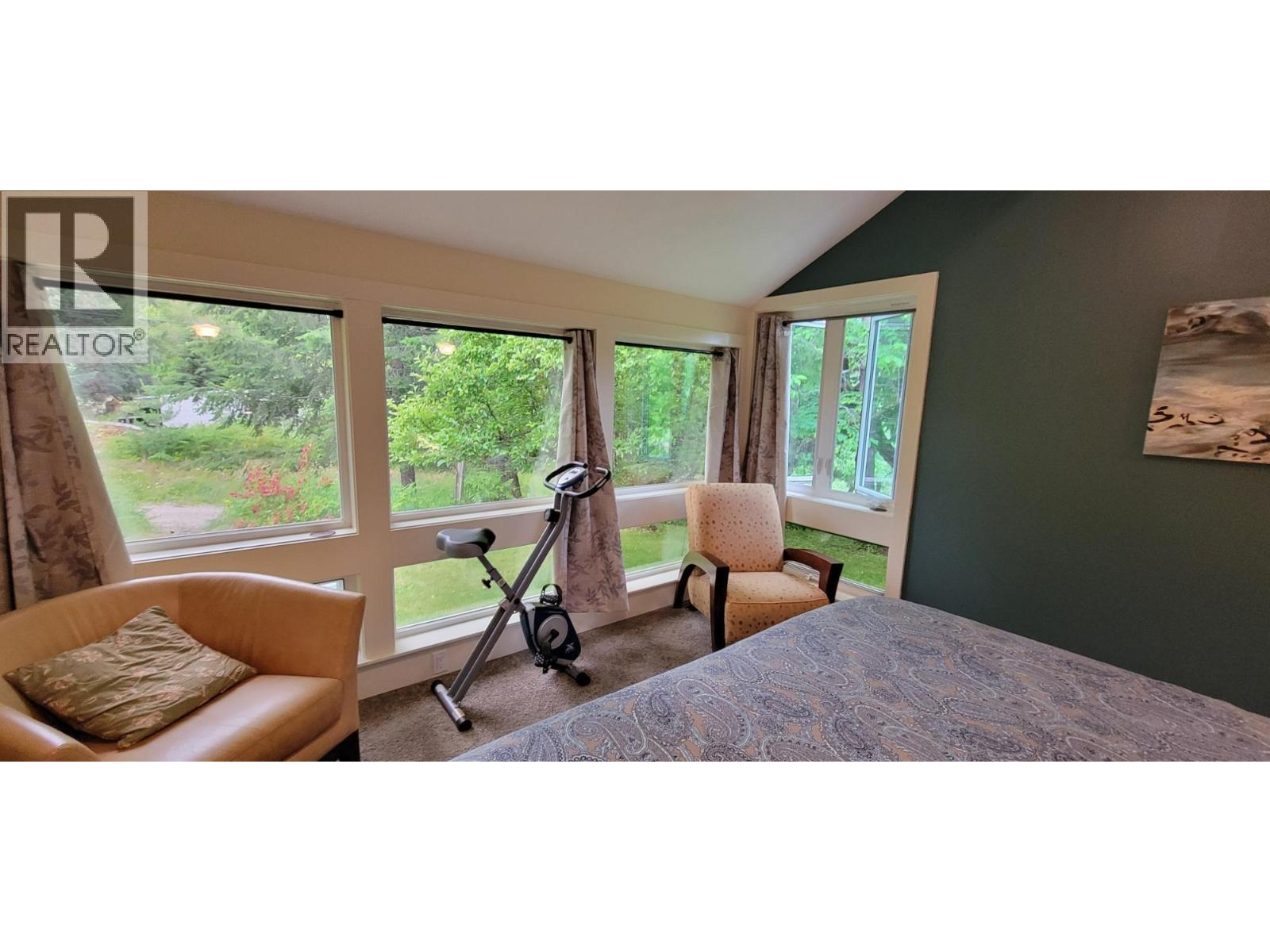 1305 Denver Siding Road, New Denver, BC - Indoor Photo Showing Bedroom