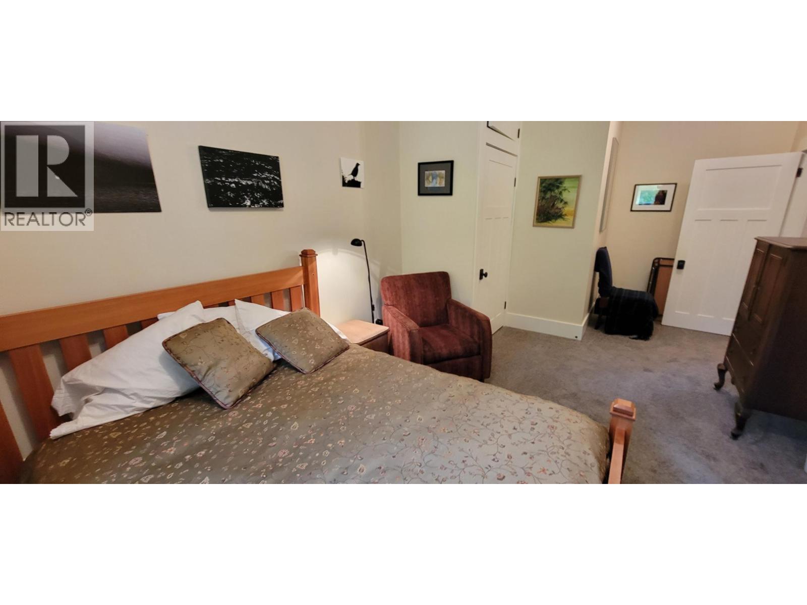 1305 Denver Siding Road, New Denver, BC - Indoor Photo Showing Bedroom