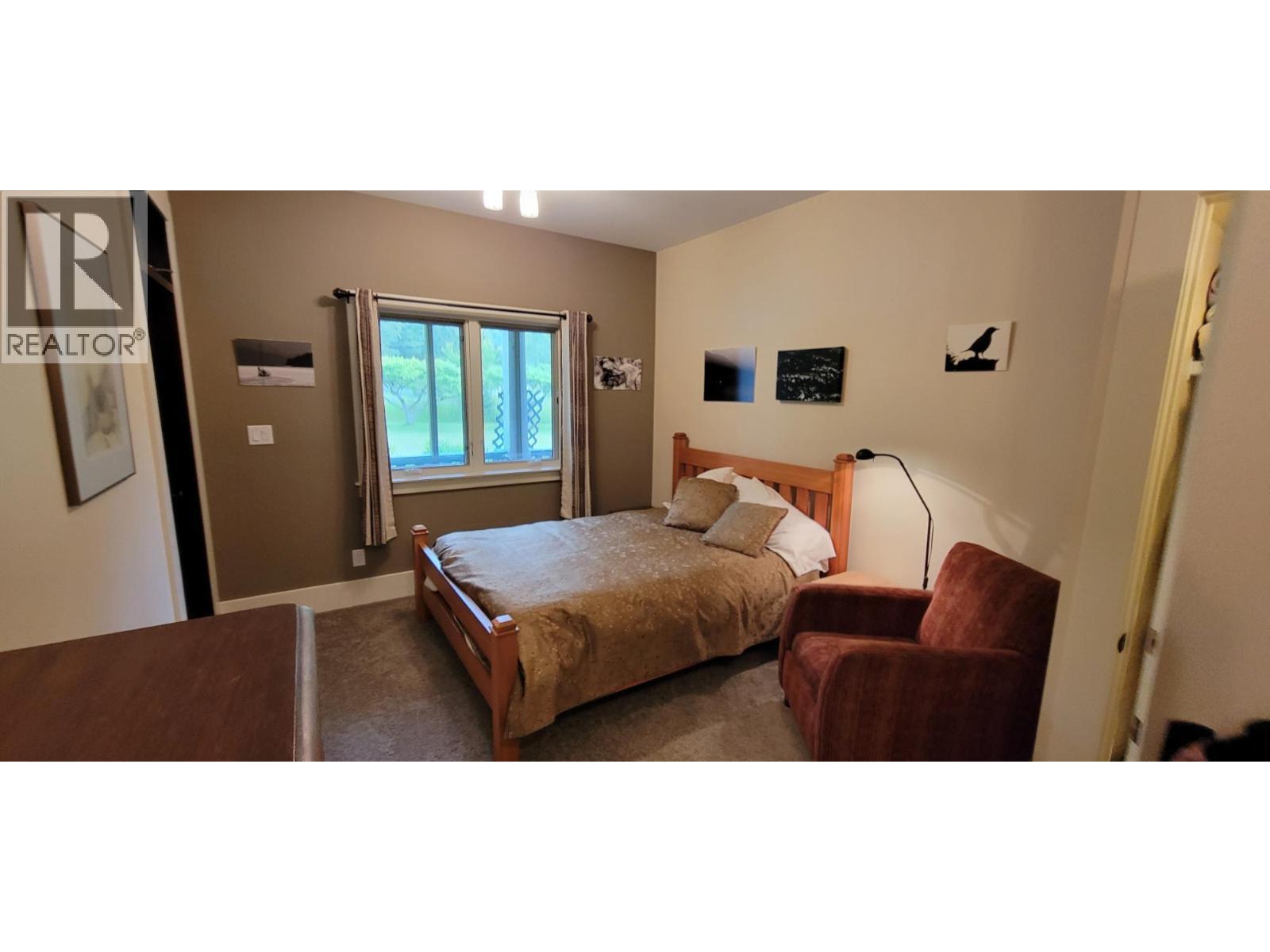 1305 Denver Siding Road, New Denver, BC - Indoor Photo Showing Bedroom