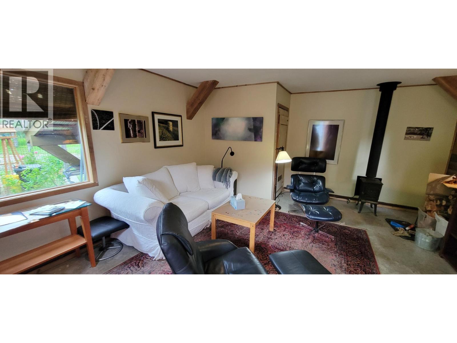 1305 Denver Siding Road, New Denver, BC - Indoor