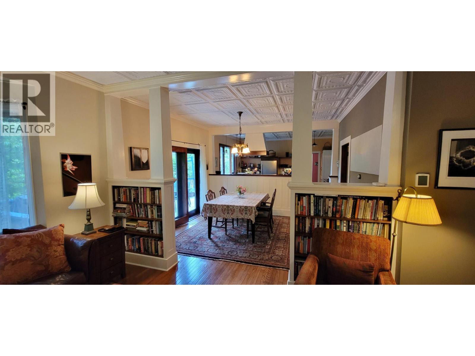 1305 Denver Siding Road, New Denver, BC - Indoor