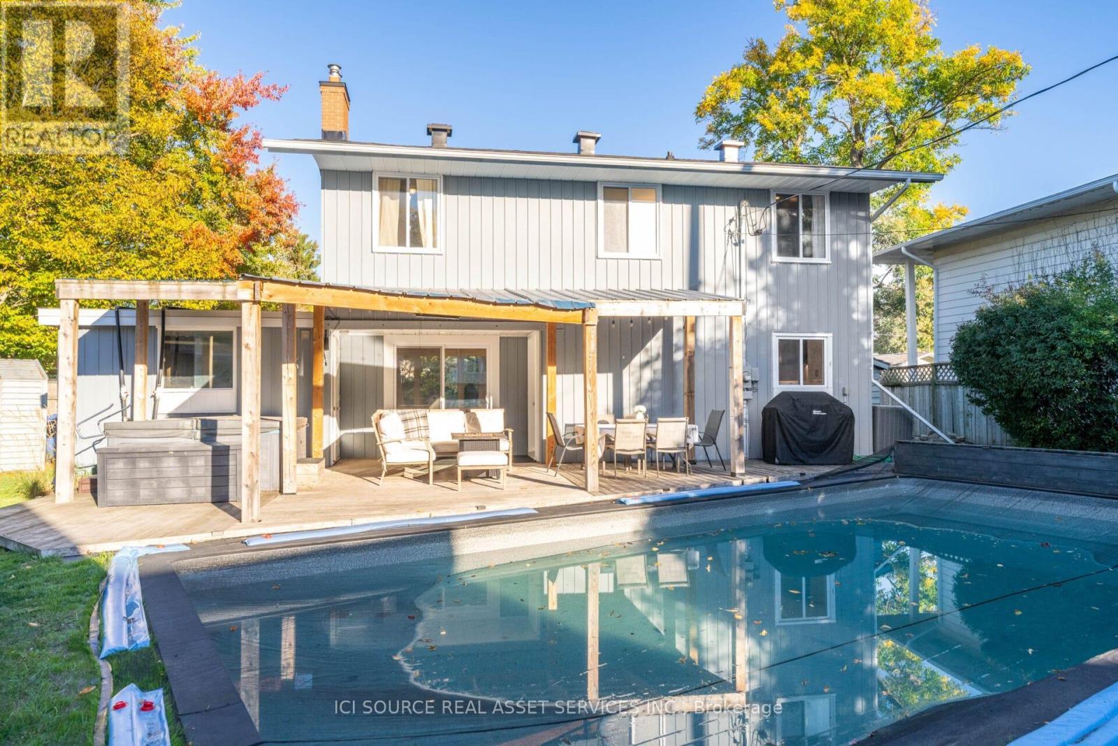 2958 Southmore Drive E, Ottawa, ON - Outdoor With In Ground Pool With Deck Patio Veranda