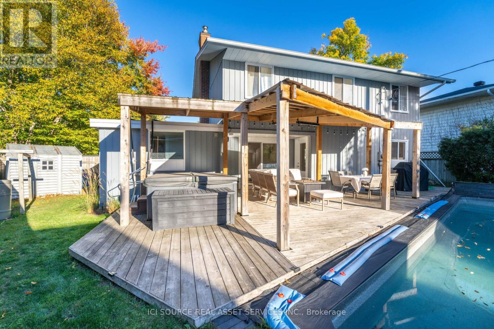 2958 Southmore Drive E, Ottawa, ON - Outdoor With Deck Patio Veranda