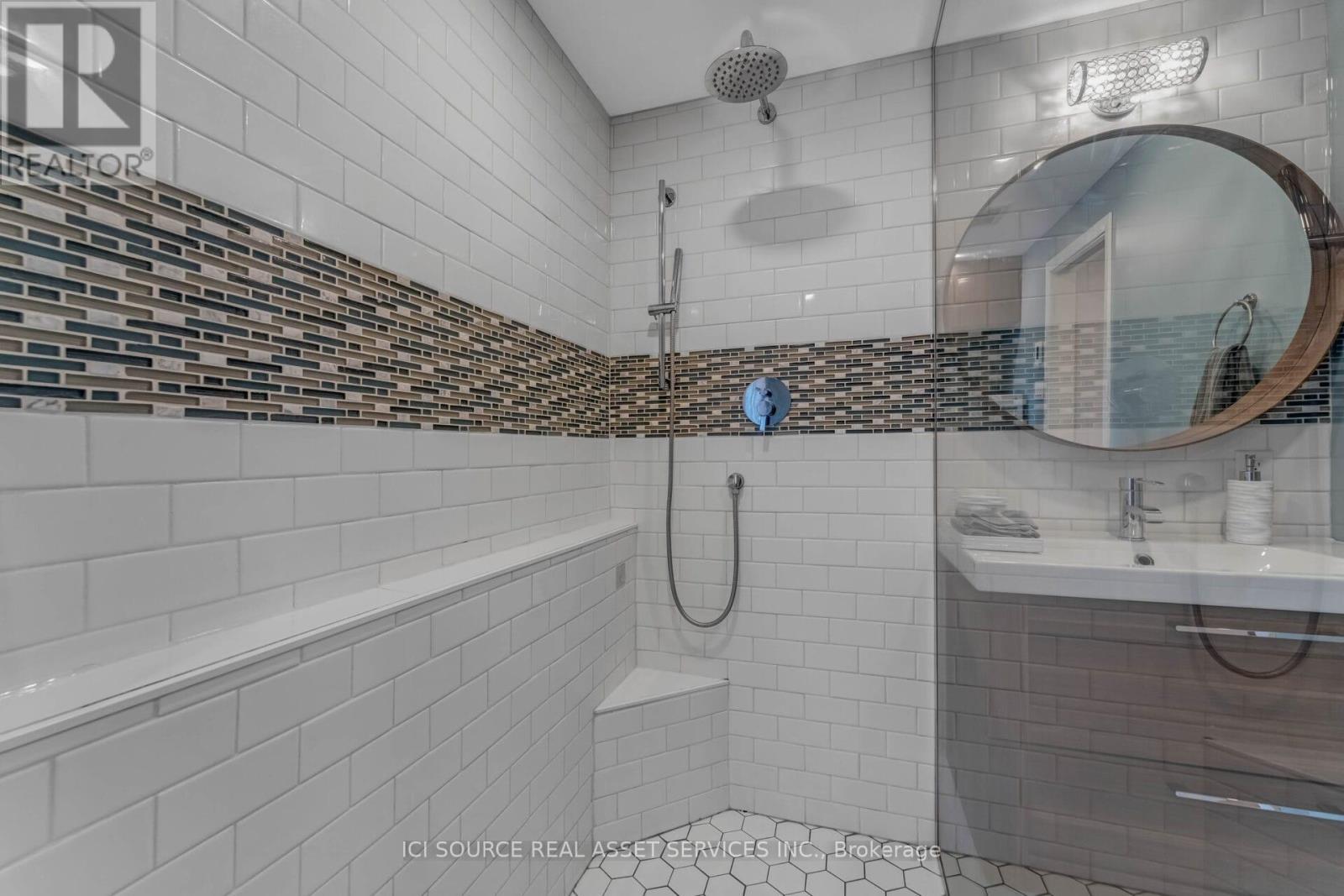 2958 Southmore Drive E, Ottawa, ON - Indoor Photo Showing Bathroom