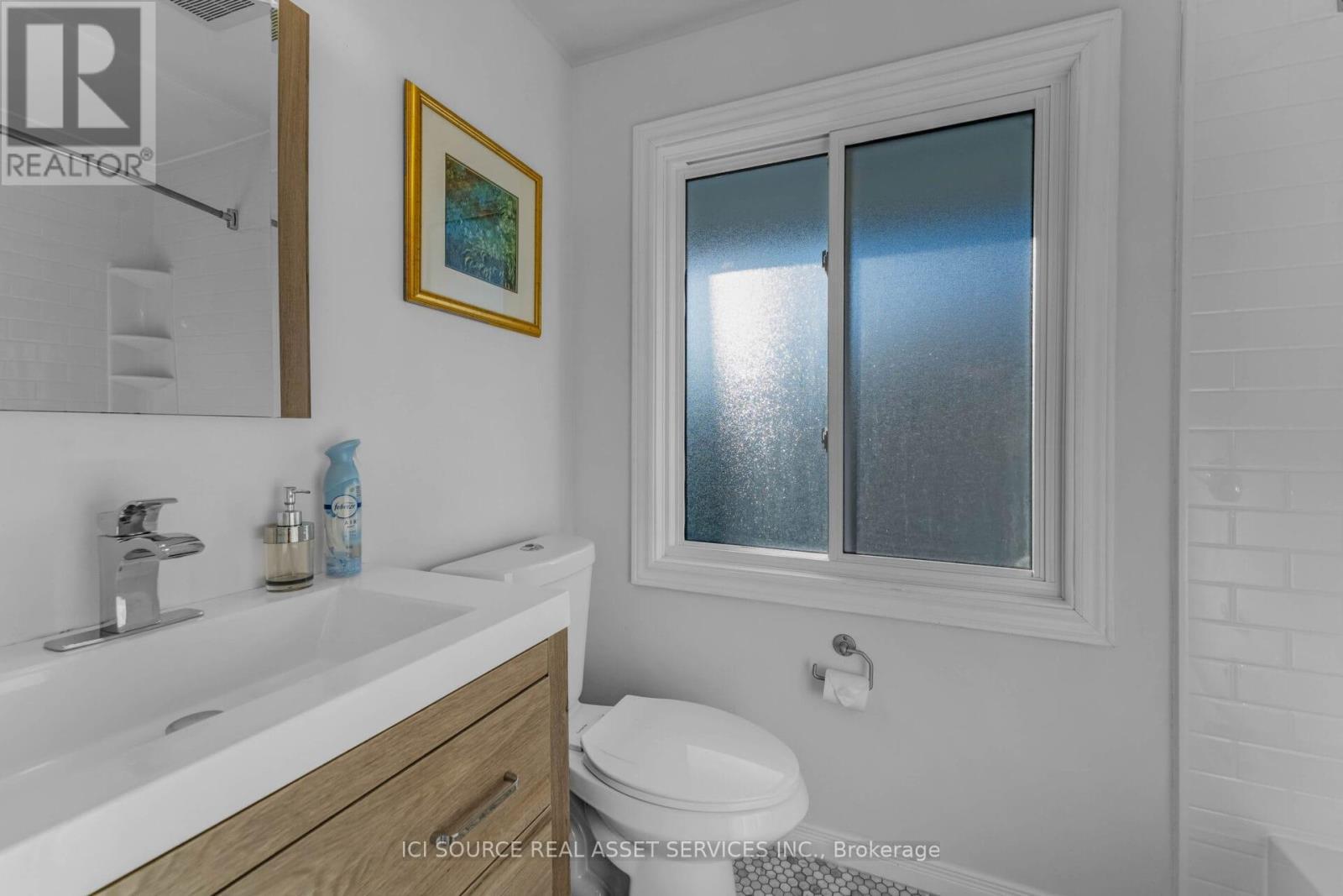 2958 Southmore Drive E, Ottawa, ON - Indoor Photo Showing Bathroom