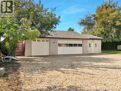 Larger detached shop with a 50 amp power service -