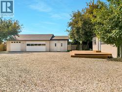 Larger shop with studio & triple garage bay doors -