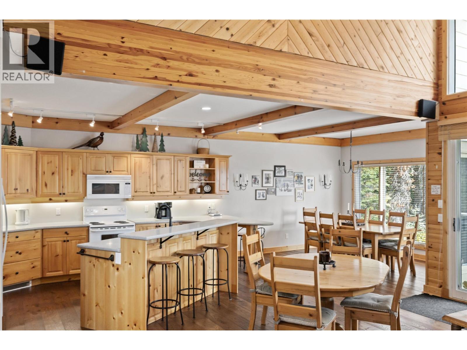 5946 Snow Pines Crescent Unit# A, Big White, BC - Indoor