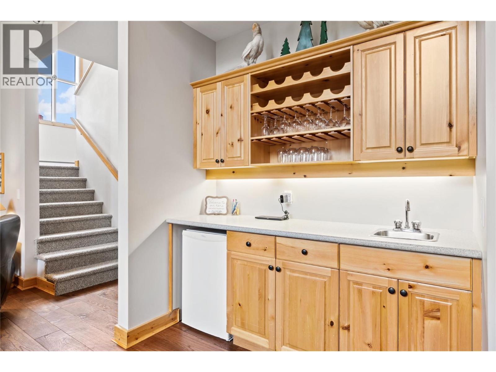 5946 Snow Pines Crescent Unit# A, Big White, BC - Indoor