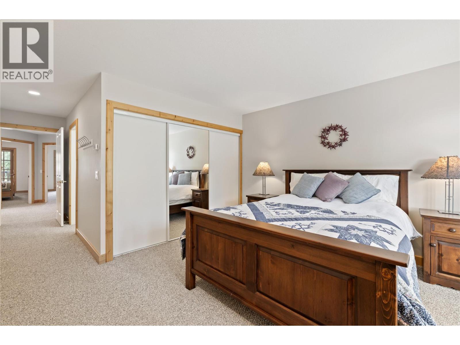 5946 Snow Pines Crescent Unit# A, Big White, BC - Indoor Photo Showing Bedroom