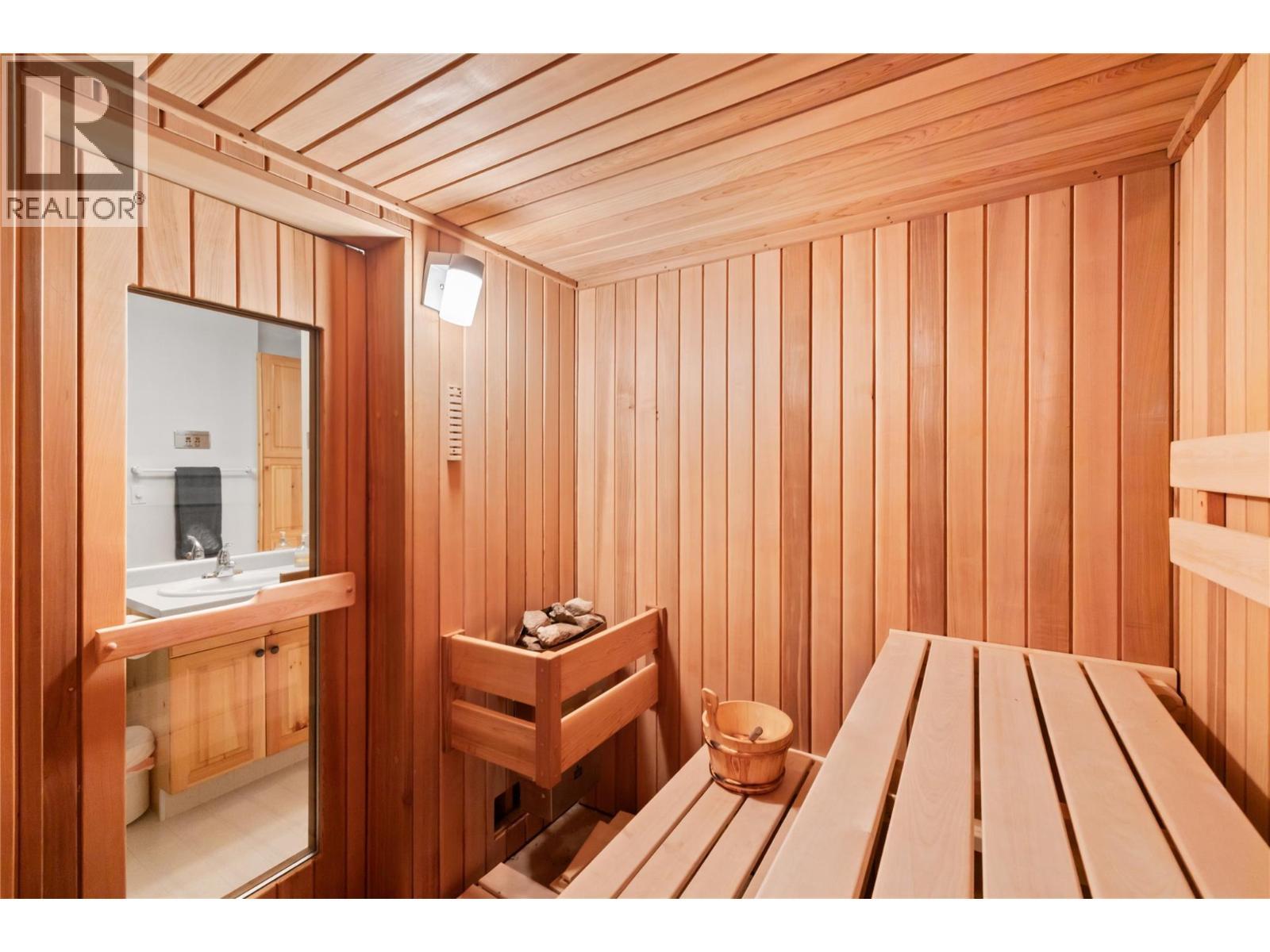 5946 Snow Pines Crescent Unit# A, Big White, BC - Indoor Photo Showing Other Room