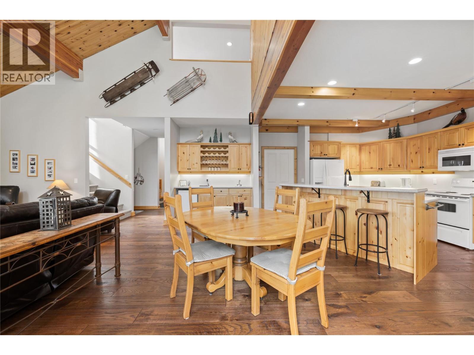 5946 Snow Pines Crescent Unit# A, Big White, BC - Indoor