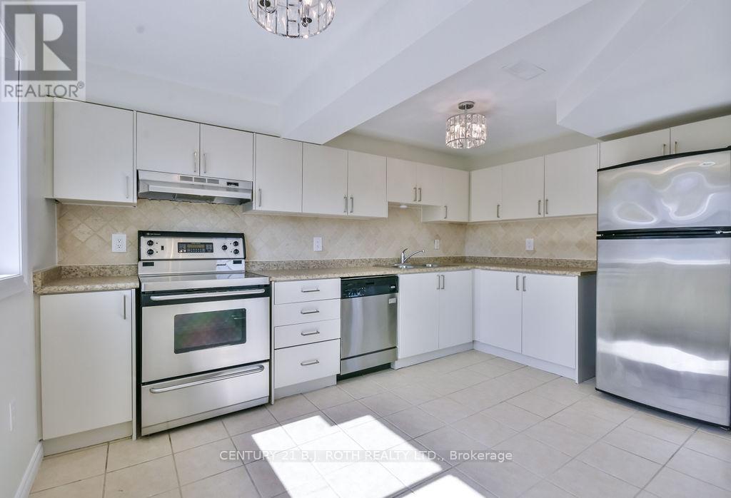 2 - 87 Goodwin Drive, Barrie, ON - Indoor Photo Showing Kitchen With Stainless Steel Kitchen