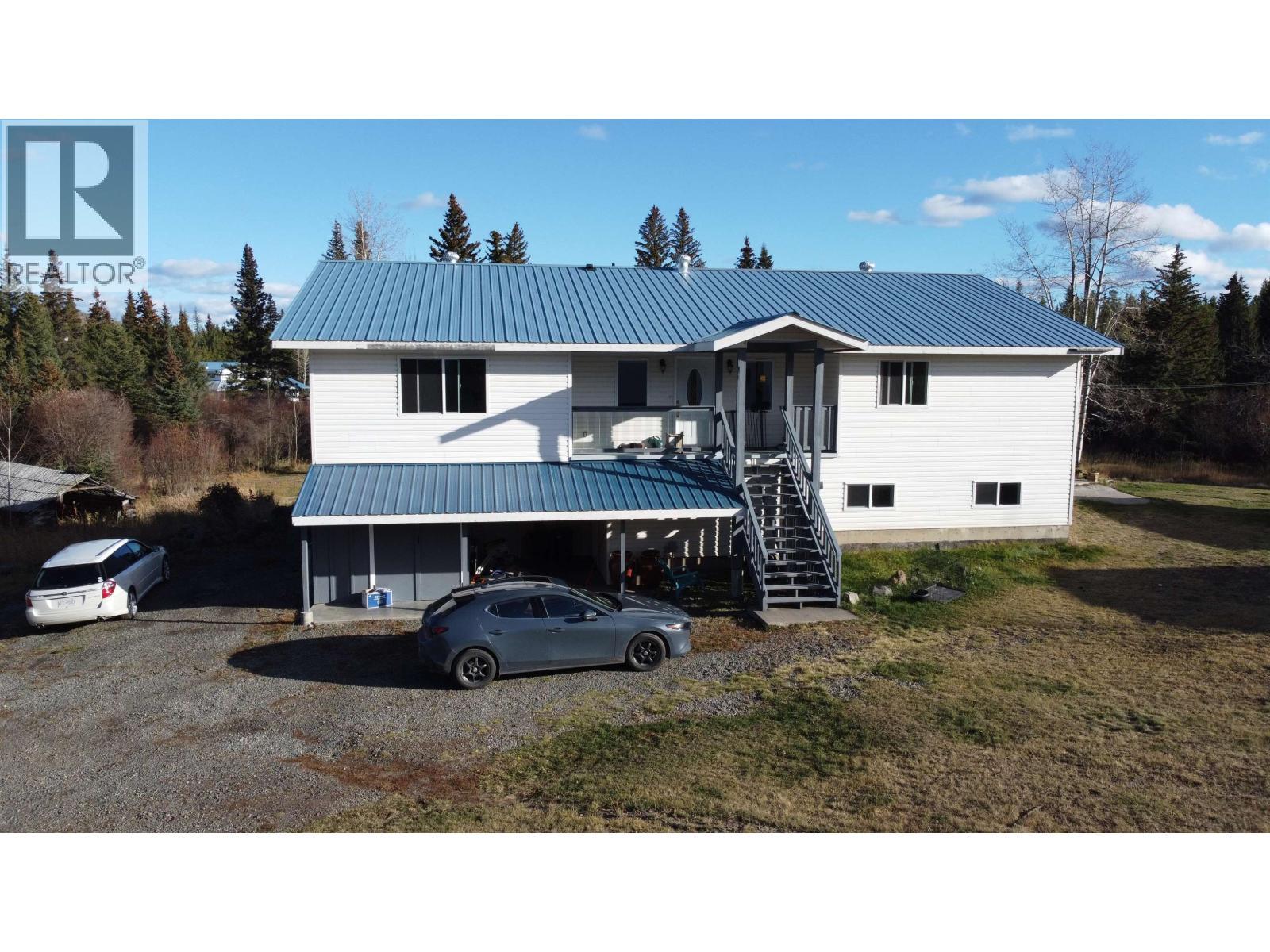 5972 Little Fort 24 Highway, Lone Butte, BC - Outdoor