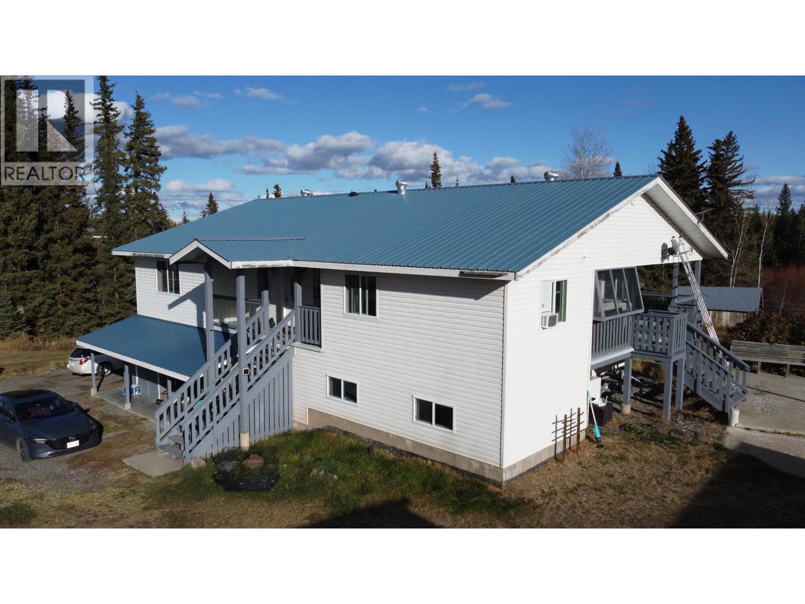 5972 Little Fort 24 Highway, Lone Butte, BC - Outdoor