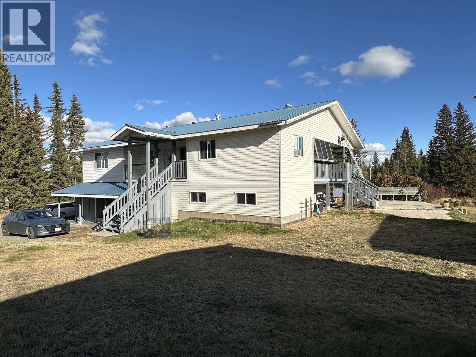 5972 Little Fort 24 Highway, Lone Butte, BC - Outdoor