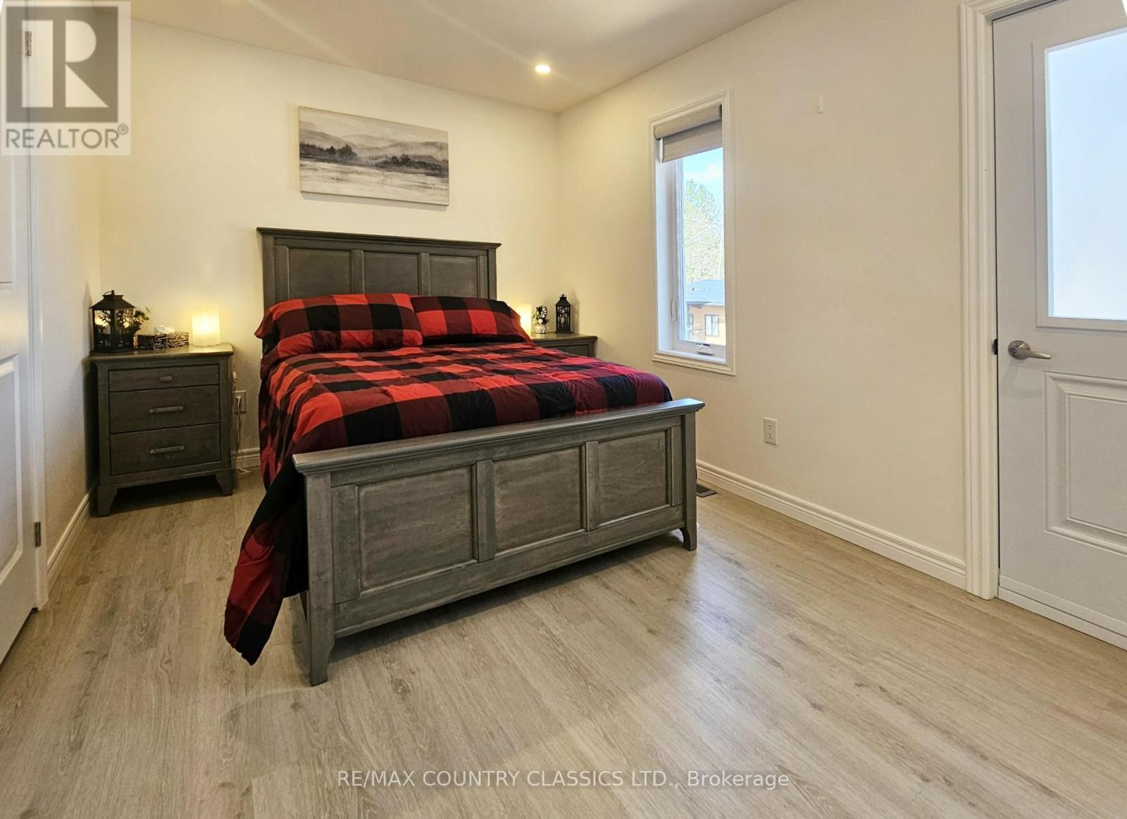 237 Grunwald Road, Madawaska Valley, ON - Indoor Photo Showing Bedroom