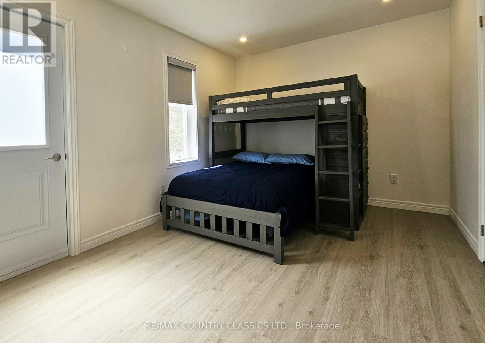 237 Grunwald Road, Madawaska Valley, ON - Indoor Photo Showing Bedroom