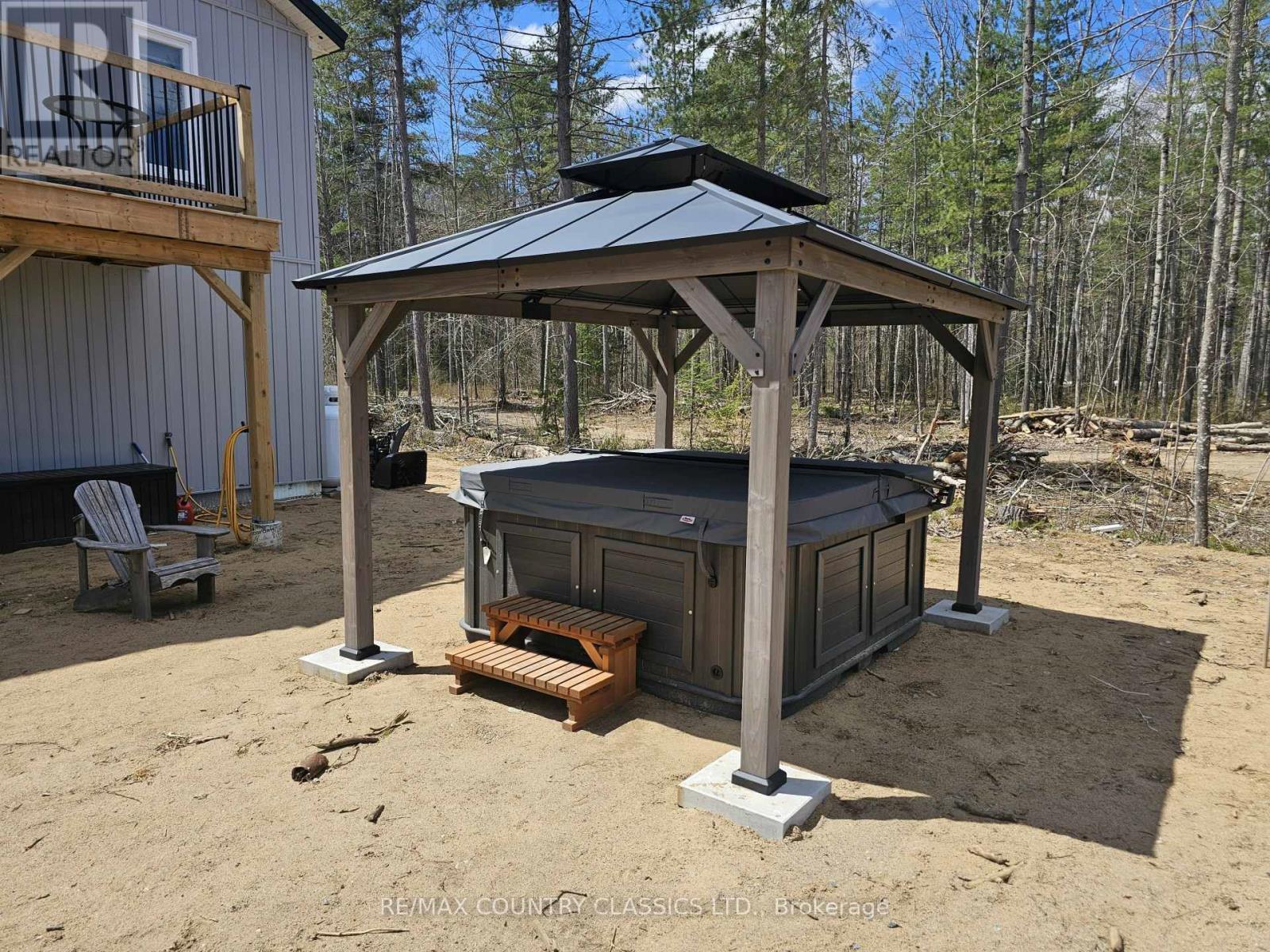 237 Grunwald Road, Madawaska Valley, ON - Outdoor