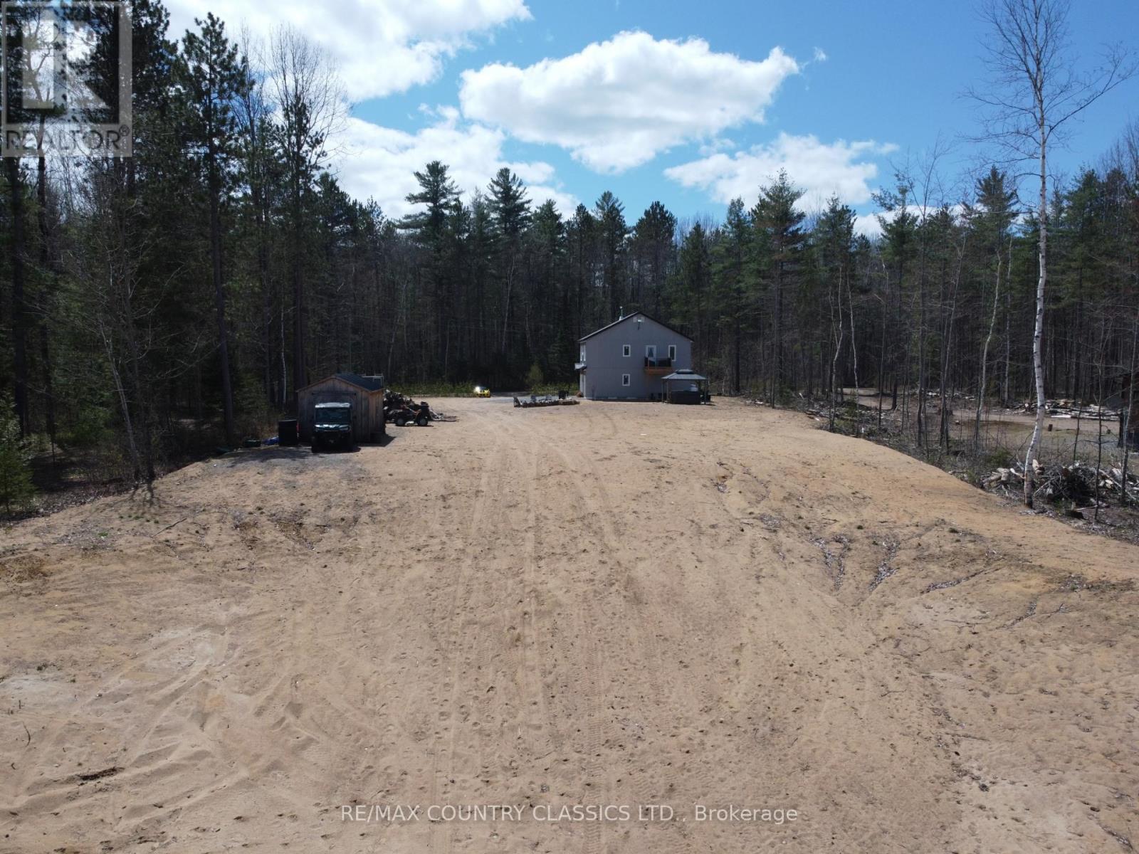 237 Grunwald Road, Madawaska Valley, ON - Outdoor