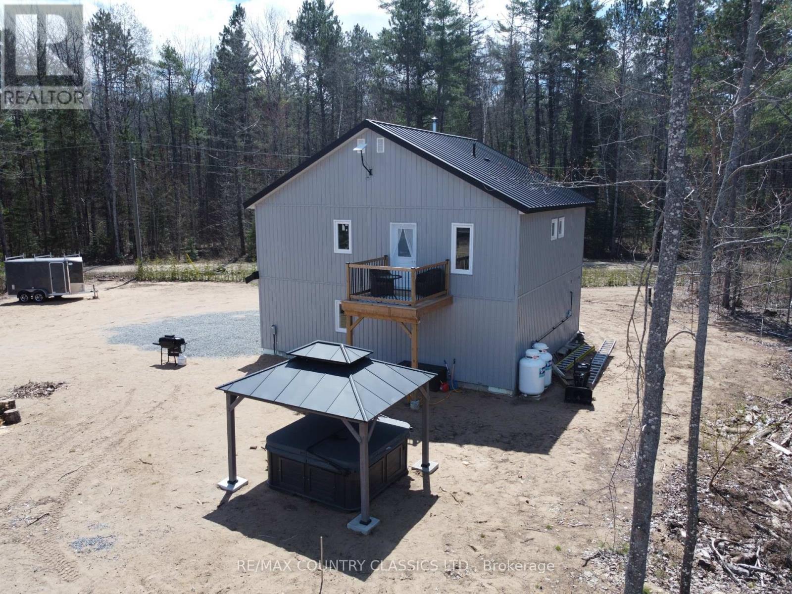 237 Grunwald Road, Madawaska Valley, ON - Outdoor With Exterior