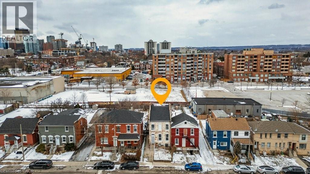 Snowy aerial view featuring a city view - 125 Cathcart Street Unit# Lower, Hamilton, ON - Outdoor