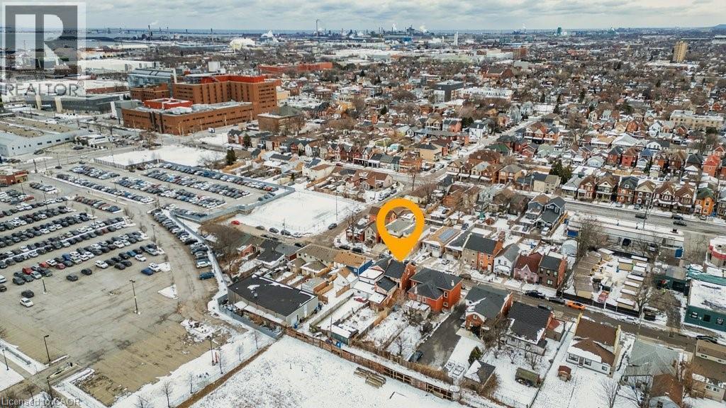 Aerial overview of property's location featuring nearby urban area - 125 Cathcart Street Unit# Lower, Hamilton, ON - Outdoor With View