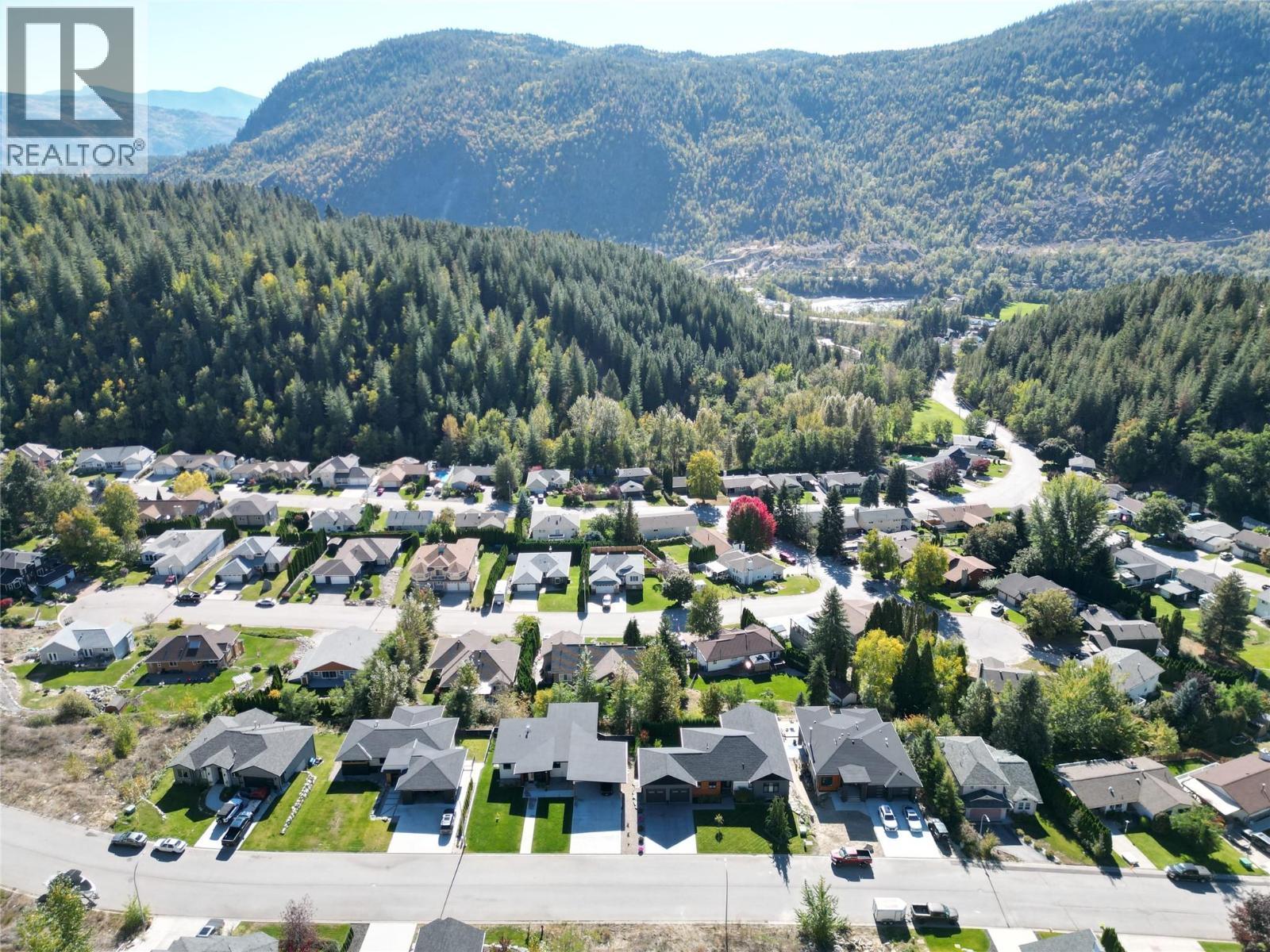 2411 Mcbride Street, Trail, BC