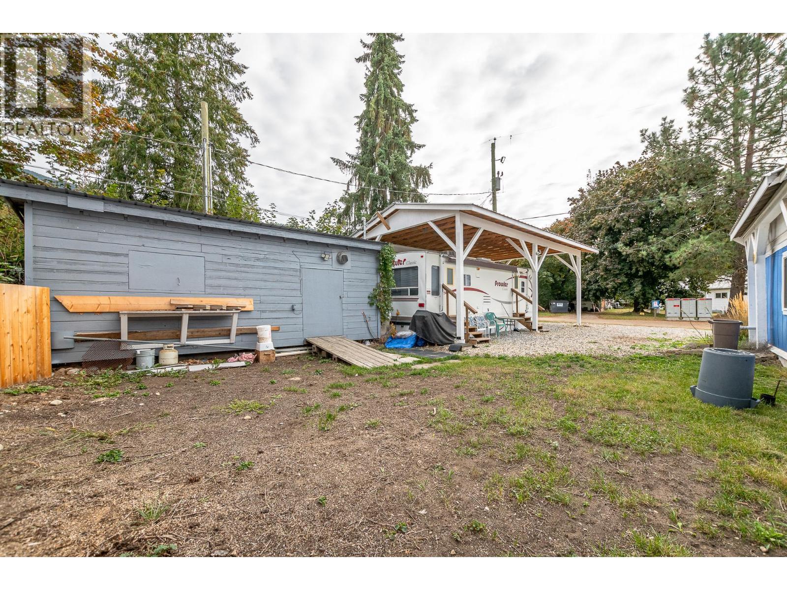 1 Robson Road, Mara, BC