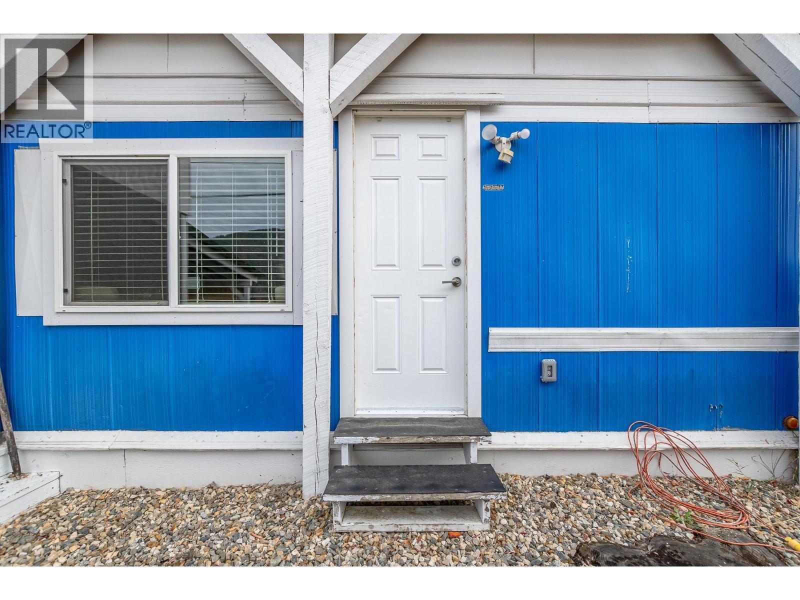 1 Robson Road, Mara, BC