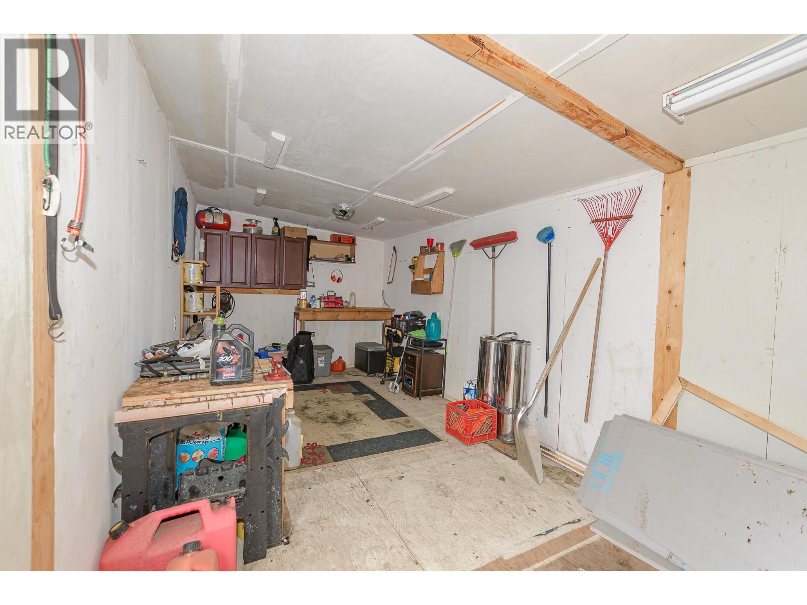 1 Robson Road, Mara, BC