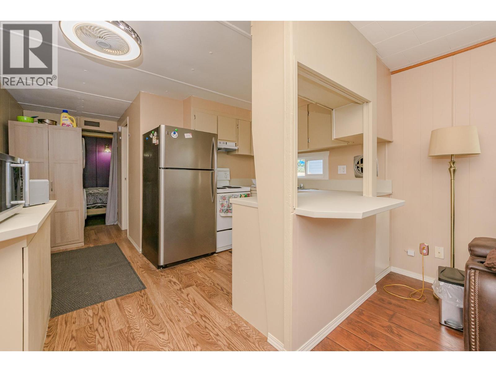 1 Robson Road, Mara, BC